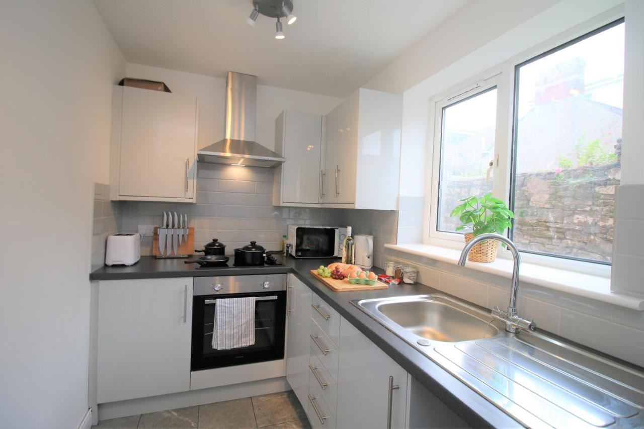 Thesiger Court Apartments - Free Private Parking - By Property Promise Cardiff Exterior photo